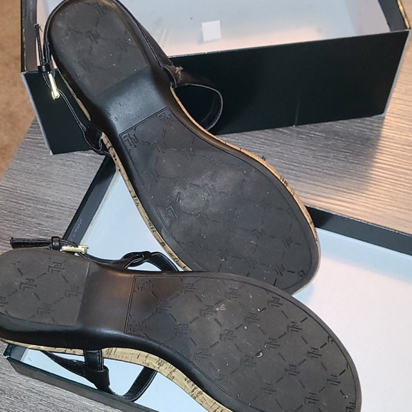 Sandals 👡 - Picture 3 of 4